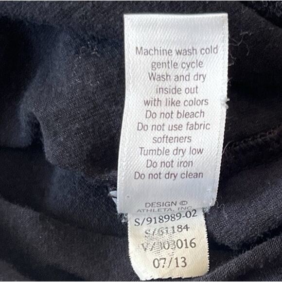 Athleta Ruched Sleeve T- Shirt Women L Black Thumb Hole Lightweight Athletic - Picture 11 of 11